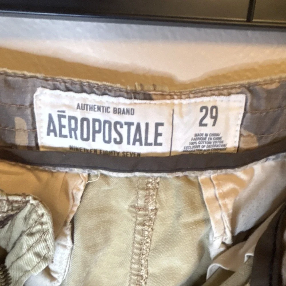 Aéropostale Men's Beige Cotton Cargo Shorts Flat Front Button Drawstring Pockets